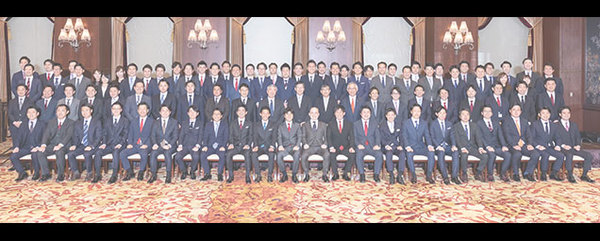 最高峰を志しハードワークする営業チーム