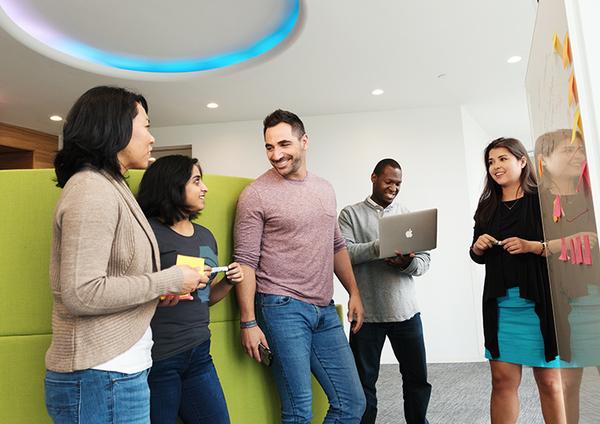 多様な専門性を持ったメンバーとのコラボレーション