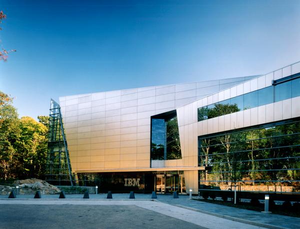 世界有数の研究機関とコンサルティングの融合