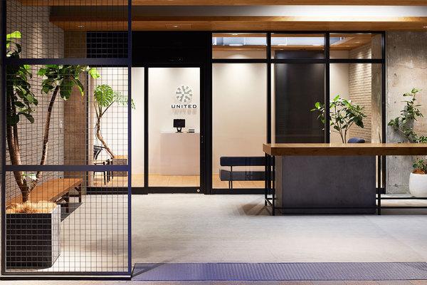 コーポレートストラクチャーの変更