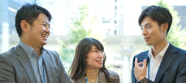 「個々のアイデンティティの追及」と「組織としての融合」