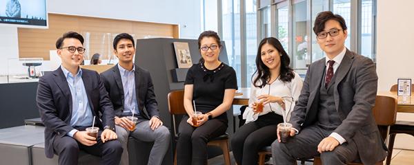 JMP 若手を世界に通用する人材に育成するプログラム