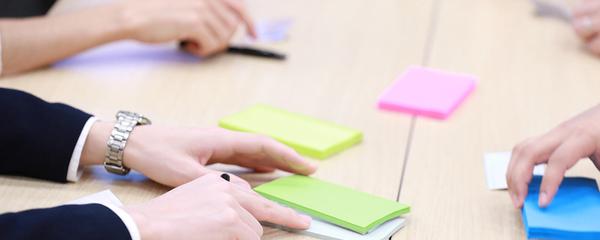 一人ひとりが自律的に動き、互いをプロフェッショナルとして尊重し合う