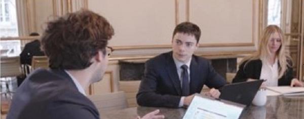 顧客視点での提案を考える多様なバックグラウンドのメンバー