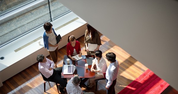 お互いに学び、高め合い、「楽しめる」職場環境