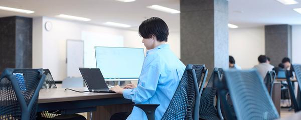 変化を受け入れ進化し続ける
