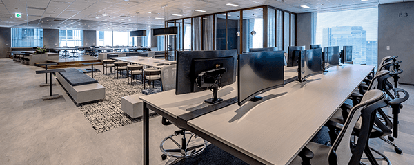 複数の専門領域が掛け算されたユニークなキャリアのメンバーが多数